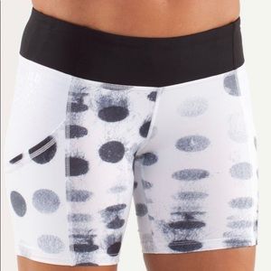 ✨RARE✨ Lululemon Run: Dart and Dash Shorts